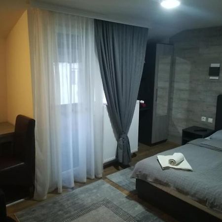 Prenociste Day Holiday Smederevo Exterior foto