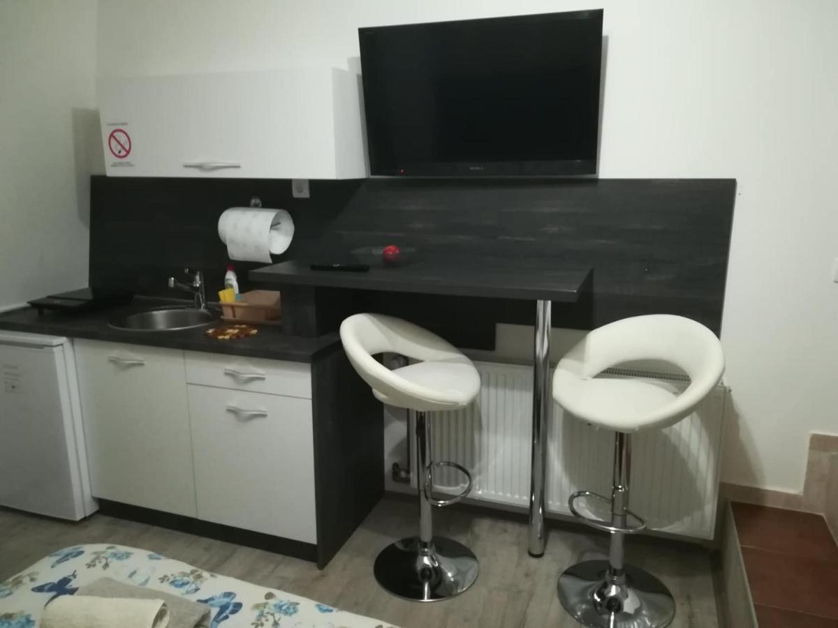 Prenociste Day Holiday Smederevo Exterior foto