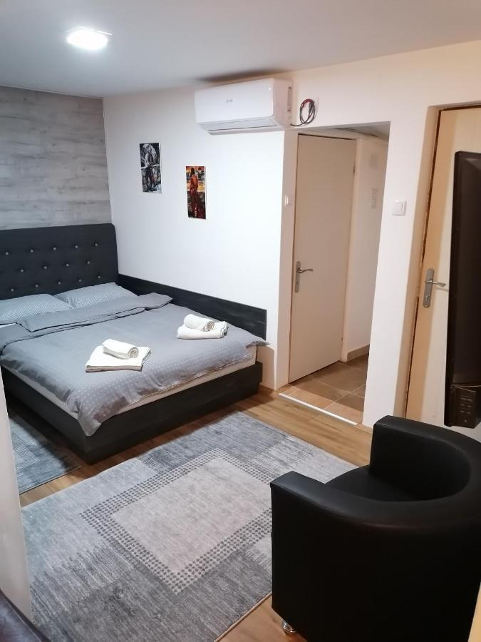 Prenociste Day Holiday Smederevo Exterior foto