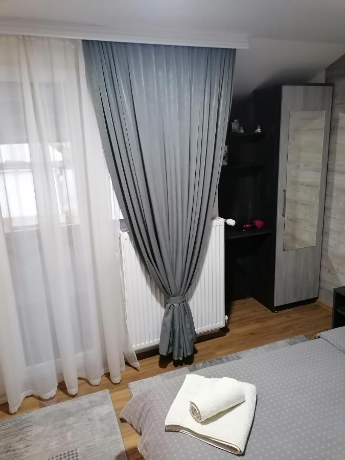 Prenociste Day Holiday Smederevo Exterior foto