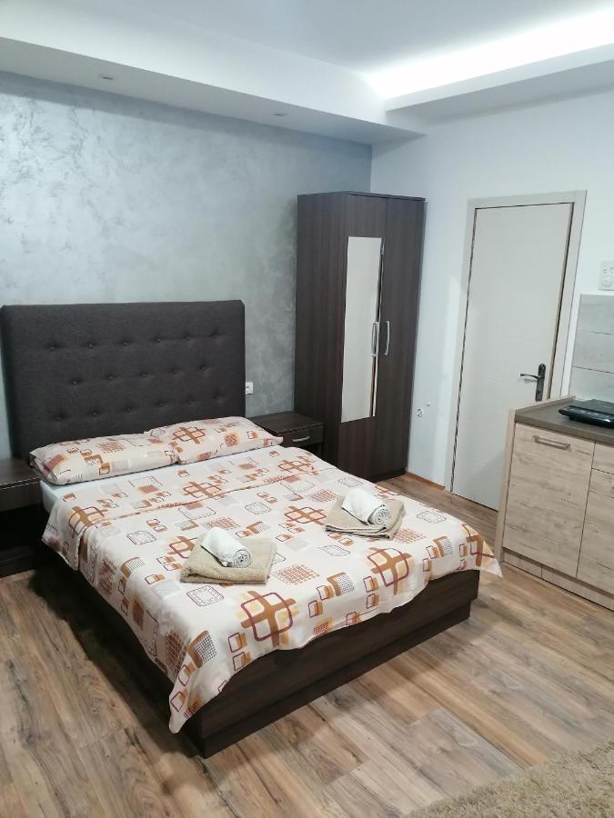 Prenociste Day Holiday Smederevo Exterior foto