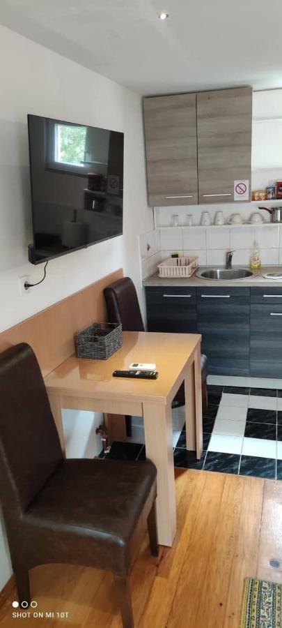 Prenociste Day Holiday Smederevo Exterior foto